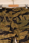 Late 1960s US-S Gold Tiger Pattern Tiger Stripe US-Cut Pants, Used