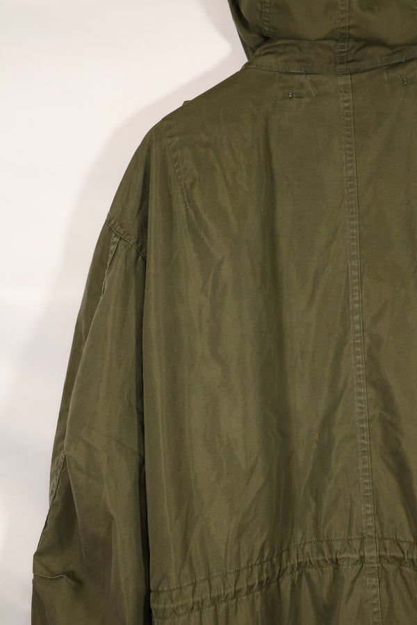 Early 1950s MEDIUM US Army M51 Field Parka, shell only, used.