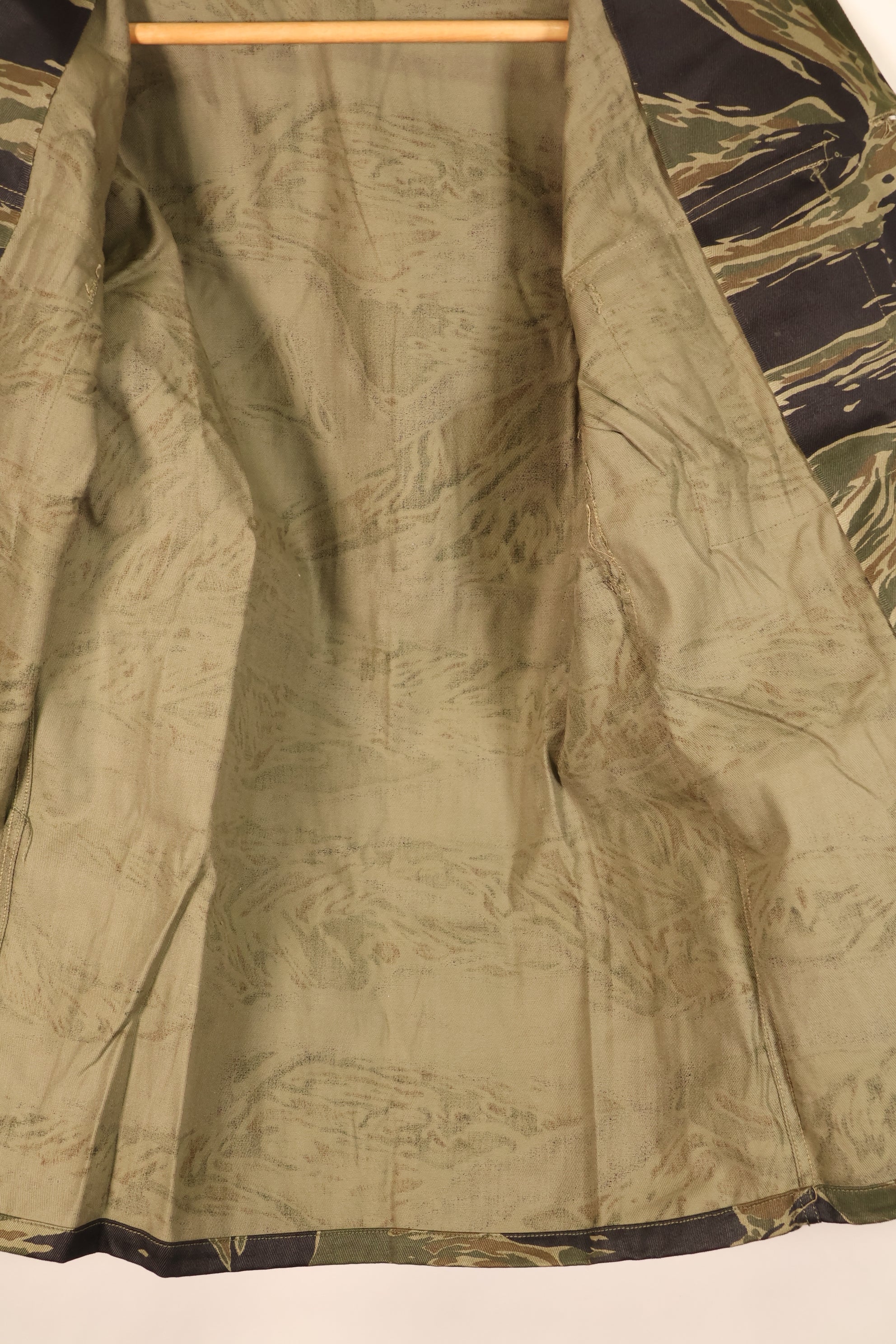 Mid-1960s, A-M, Silver Tiger Pattern, Asian Cut, Tiger Stripe Shirt, Virtually Unused