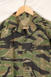 Late 1950s-1960s, thin fabric, rare VNMC 1st Model tiger stripe shirt, good condition.
