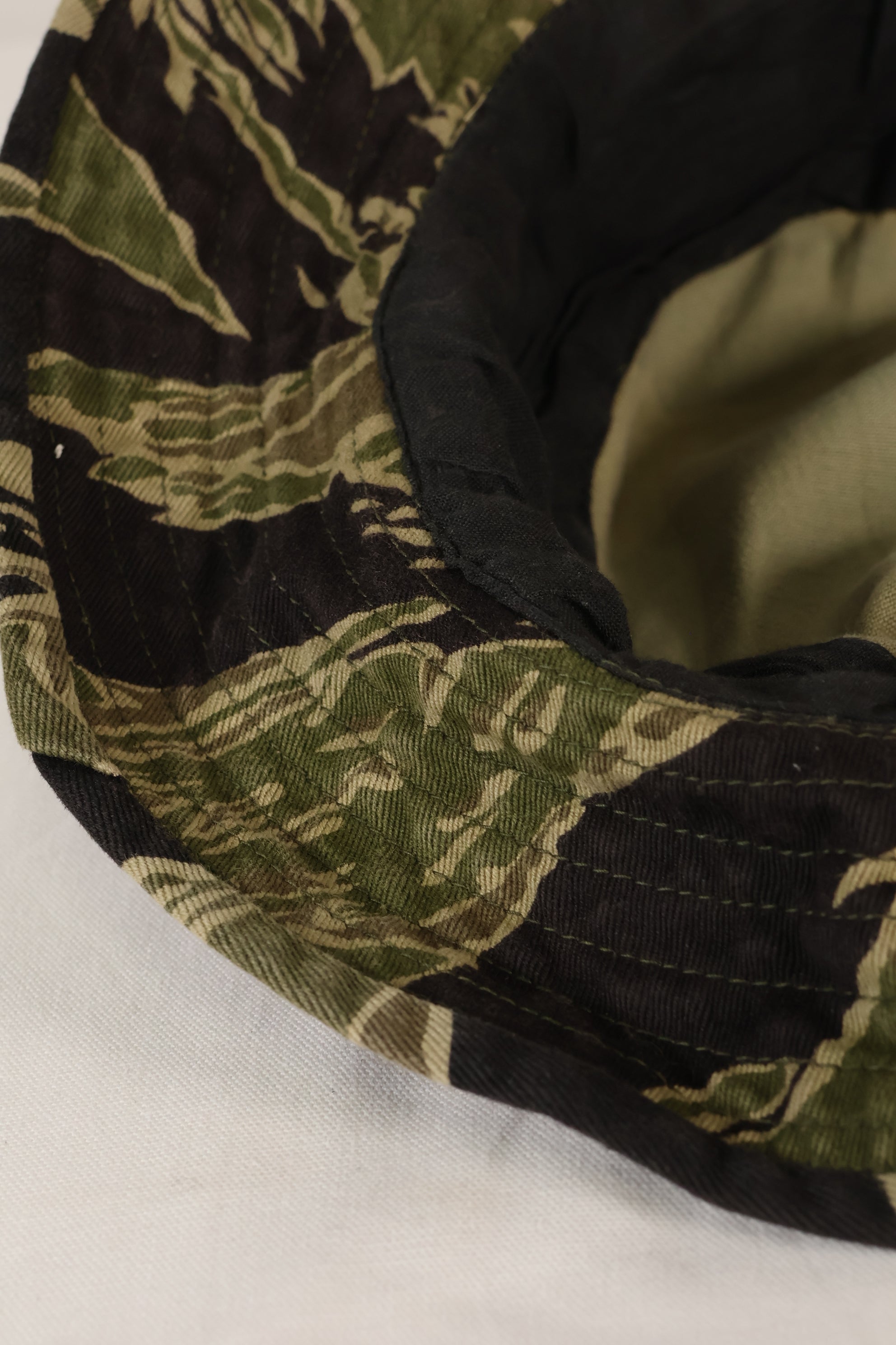 1960s, estimated size M, sewn in Okinawa, CISO cut, Okinawa Tiger boonie hat, used.