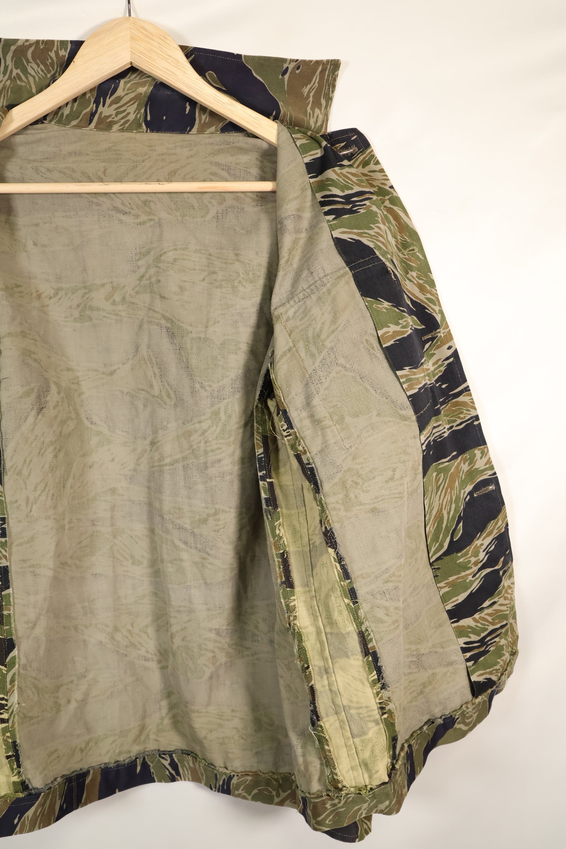 1960's Japanese made Silver Tiger Shirt Asian Cut with separate fabric size modification, used.