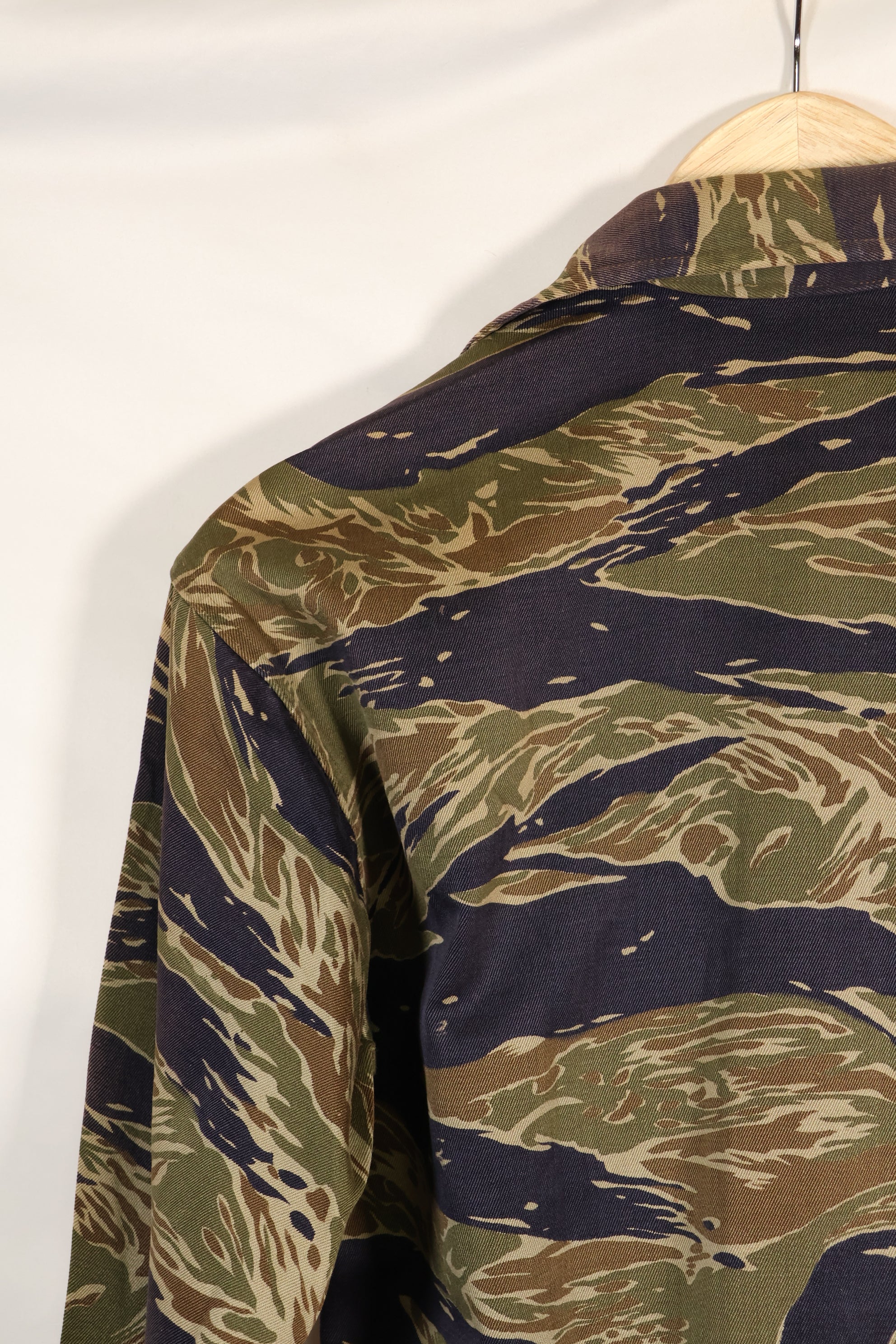 1960's semi Japanese silver tiger shirt, Asian cut, little fading, used.