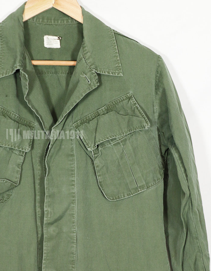 Real 1969 4th Model Jungle Fatigue Jacket, size X-S, used.