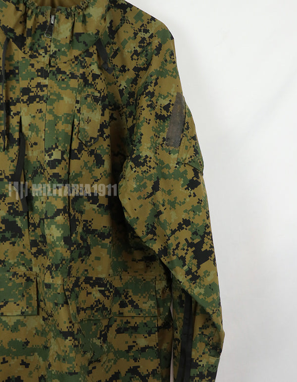 Original U.S. Marine Corps MARPAT Camouflage Pattern Gore-Tex Parka, U