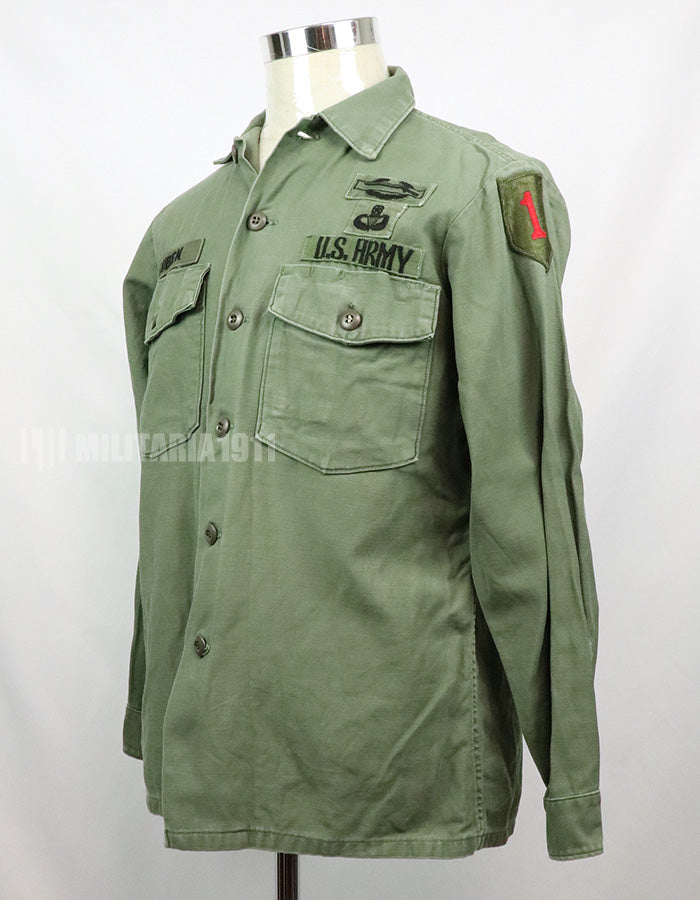 Original U.S. Army Utility Shirt OG-107 with insignia including 1st Division patch (retrofitted)