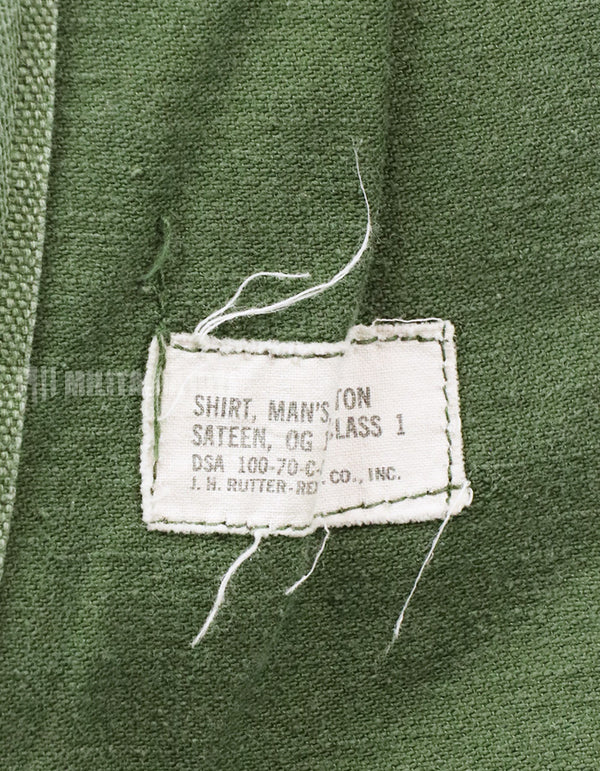 Original utility shirt OG-107, made in 1970, wartime lot.