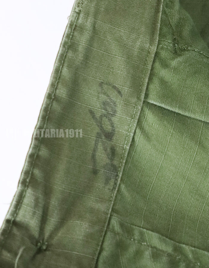 Original late model jungle fatigues pants, ripstop fabric, 1967, used.
