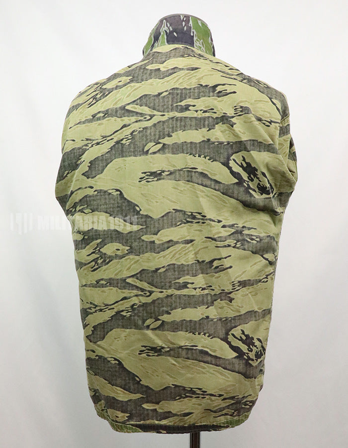 Original Late War Lightweight Tiger Stripe Shirt, thin, scratched, used.