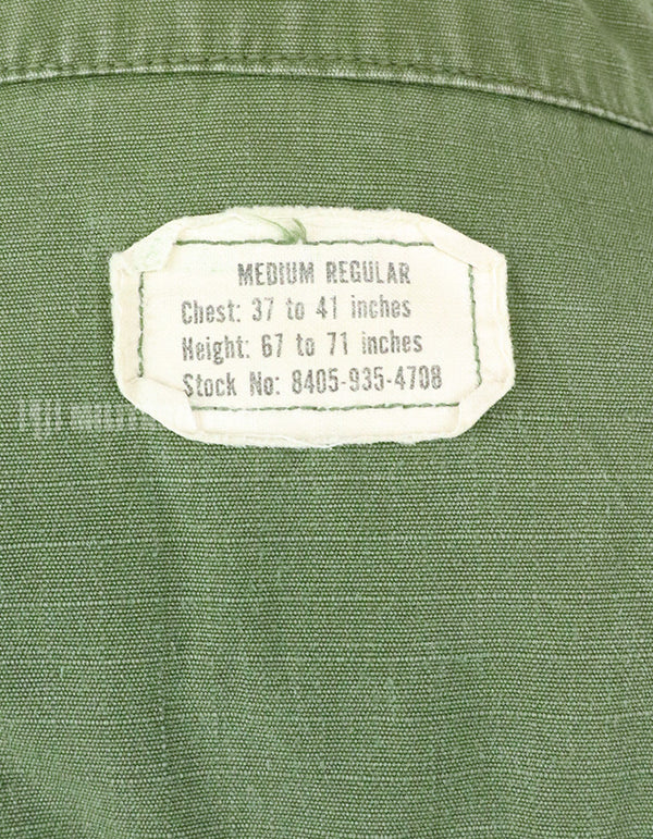 Original 3rd model, ripstop fabric, jungle fatigues, with patches, good condition, 1969 contract.