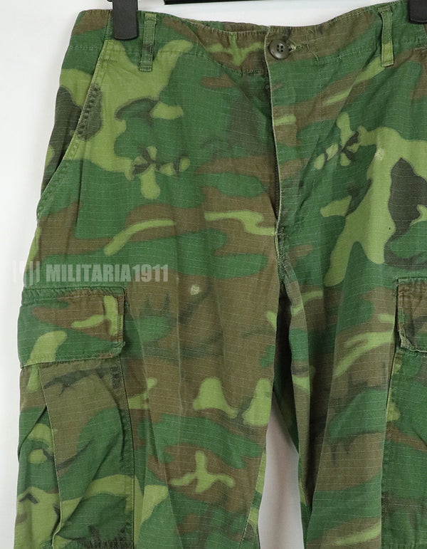 Original U.S. Army ERDL jungle fatigues pants, used, ripstop fabric, 1968 contract B