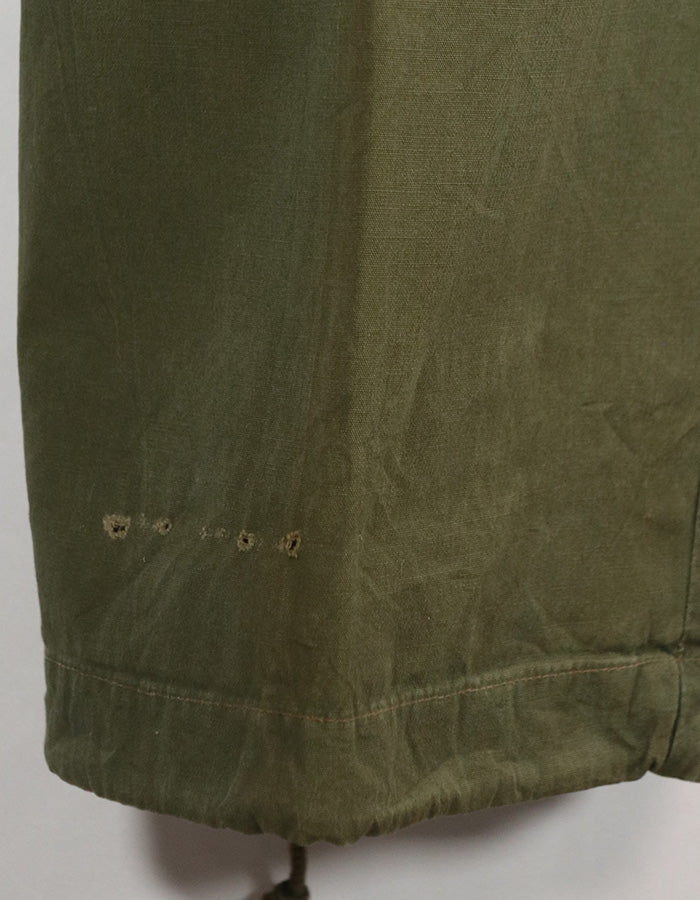 Real 1967 Poplin jungle fatigues pants, used, button damaged.