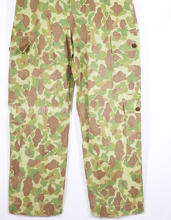 Unknown authenticity, real fabric, unknown era, Frogskin "Duck Hunter" pants, good condition.