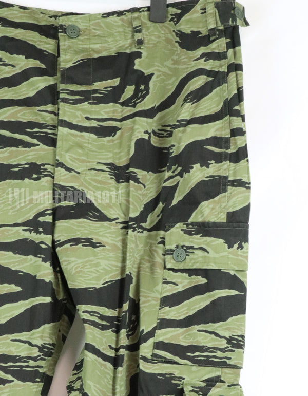 Replica Sea Wave Pattern Tiger Stripe Pants with Cargo Pockets
