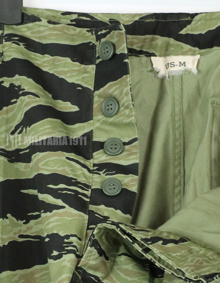 Replica Sea Wave Pattern Tiger Stripe Pants with Cargo Pockets